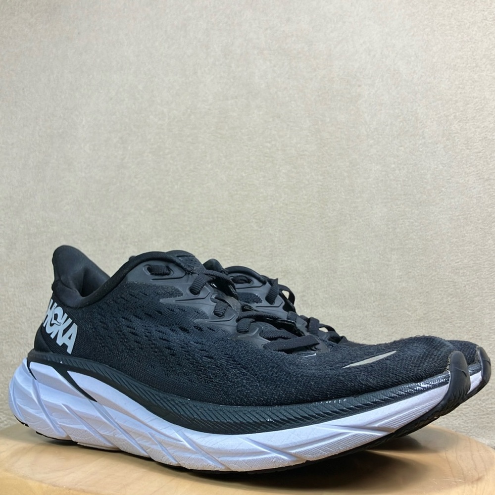 Hoka One One Clifton 8 Athletic Running‎ Sneaker Shoes Women’s size 7.5 B